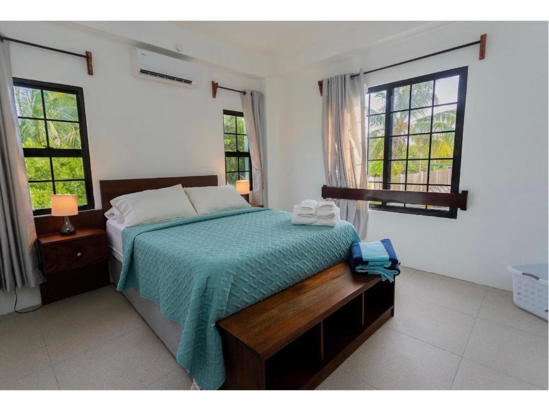 Bay Towers Lejlighedshotel Caye Caulker Eksteriør billede