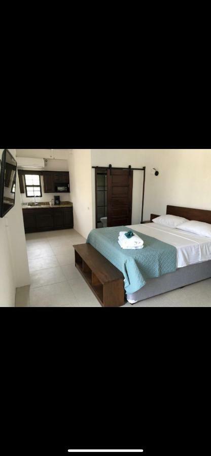 Bay Towers Lejlighedshotel Caye Caulker Eksteriør billede